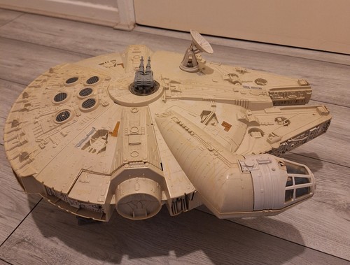 Milenium falcon star wars - star,