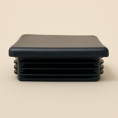Square plastic end - plastic, caps