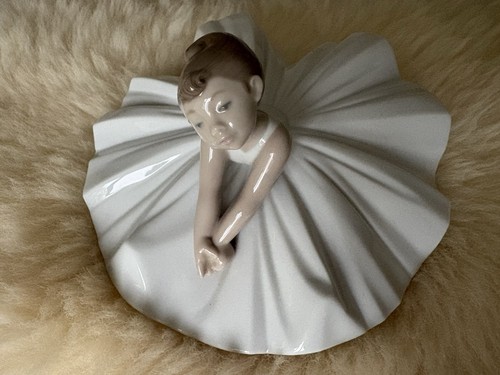 Nao lladro retired - nao,