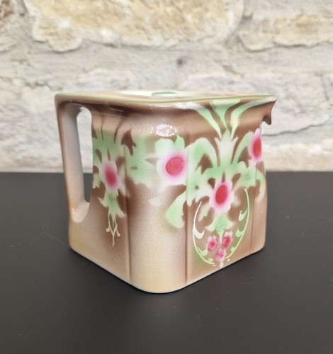 Vintage art nouveau cube - art,
