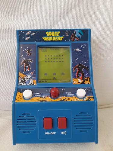 Space invaders game mini - space,