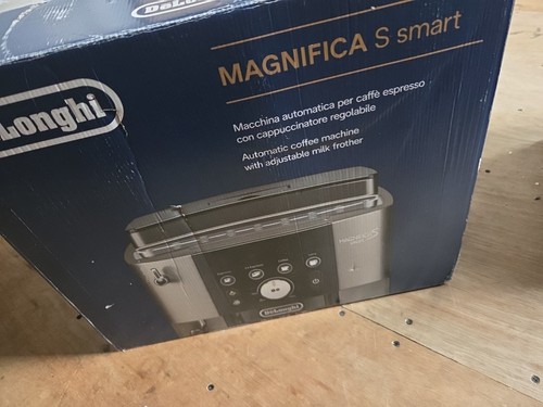 Longhi magnifica ecam - s,
