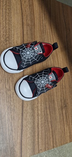 Brand new converse - new, chuck