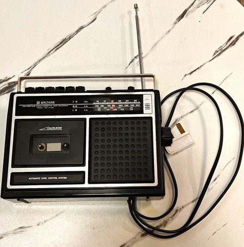 Waltham w138 portable mw - waltham, am/fm