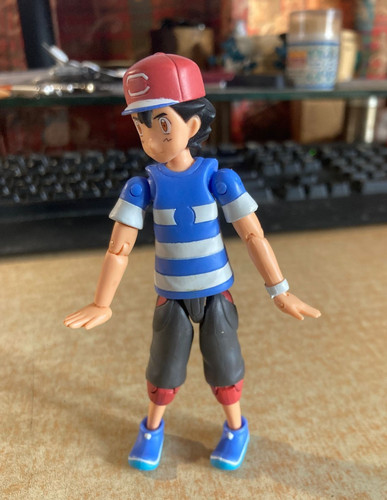 Pokémon ash ketchum figure - 5",
