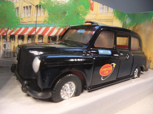 Corgi 58002 london fx4 - 1:36,