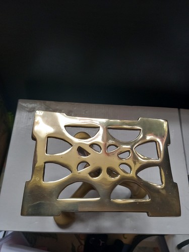Brass three legged - a,