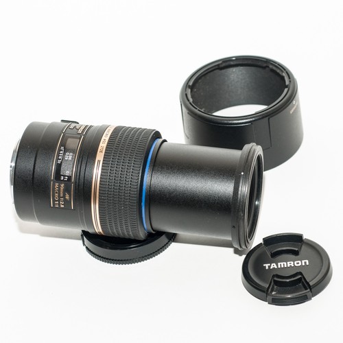 Tamron 90mm macro - f/2.8,