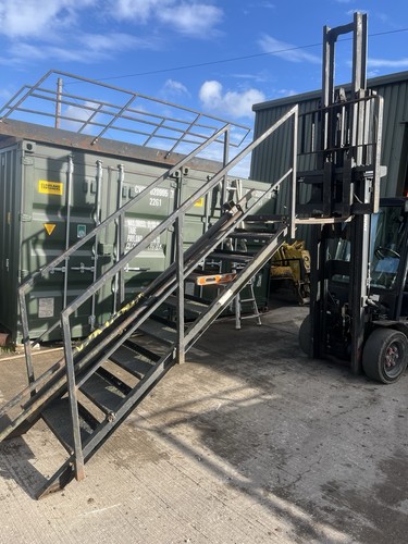 Metal stairs container - metal,