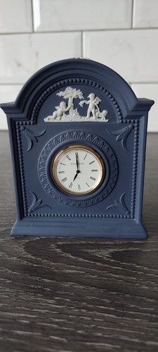 Wedgwood jasperware dark blue - jasperware,