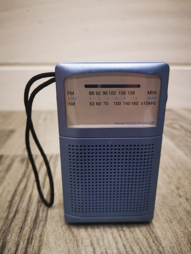 Portable pocket radio - pocket, fm/am