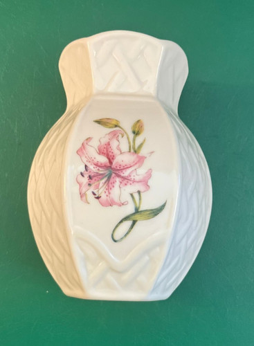 5cm belleek porcelain - 10.5cm,