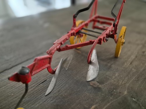 Diecast plough vintage - –,
