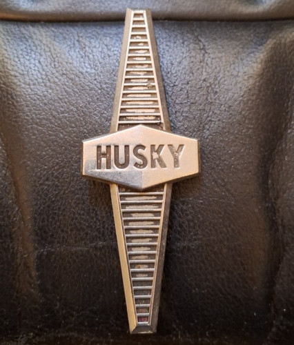 Hillman husky car badge - hillman,