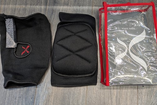 Capezio black knee pads - knee,