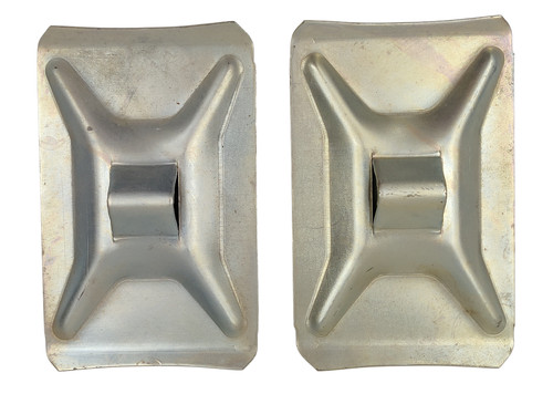 Pair landing gear foot - of,
