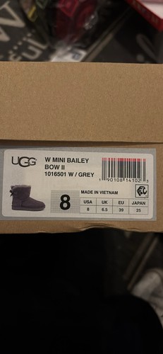 Ugg boots size mini bailey - size, 6.5