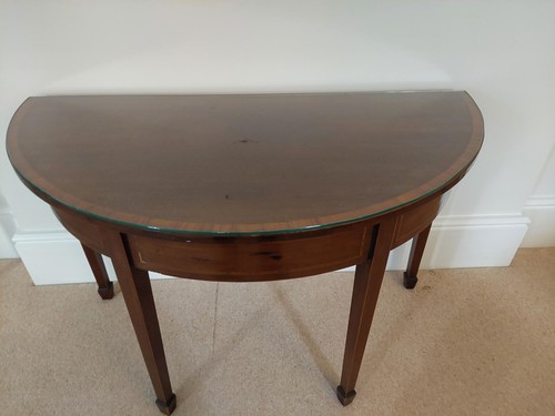 Mahogonay demi lune - demi, table