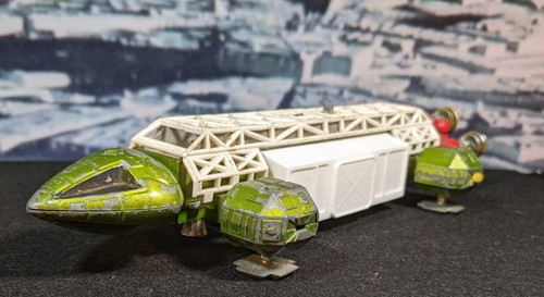 Vintage dinky space 1999 eagle - space,