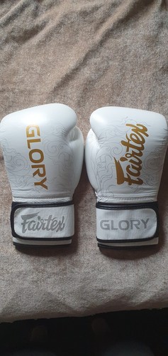 Fairtex boxing gloves - oz,