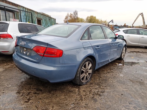 Audi door saloon 2011 - door,
