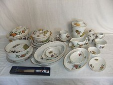 Royal Worcester Evesham (stamped Evesham) - gilded porcelain tableware - 3D2A#