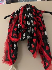 Alexander Mcqueen red and