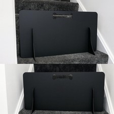 Freestanding Dog Barrier Gate – No Drill Portable Pet Stopper for Stairs