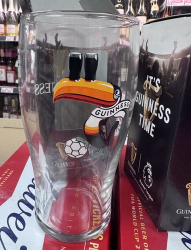 Guinness pint glasses - 4,