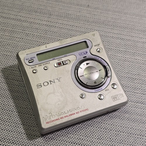 Sony r700pc md walkman - mz-r700pc,