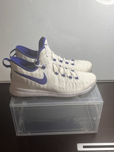 Nike zoom university of - 9,