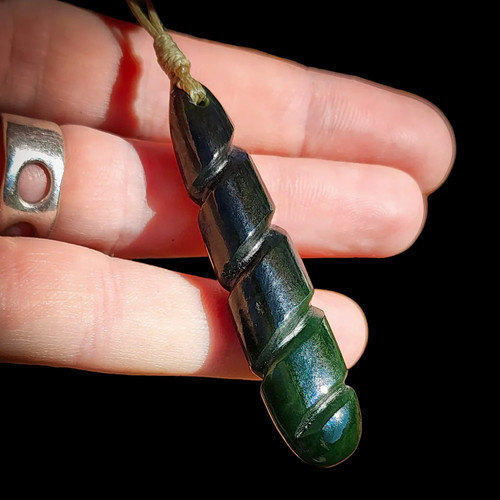 Greenstone pounamu dark - greenstone,