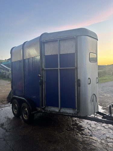 Ifor williams hb505r twin - williams, axle