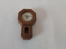 Sylvanian Families spares (vintage) - wall clock from Flair 'Village Store'