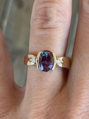 Oval cut alexandrite - ct,