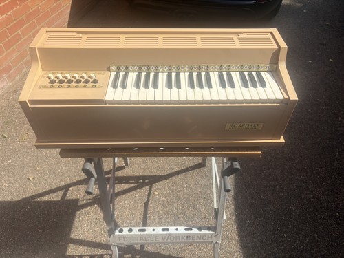 Vintage electric chord organ - electric,