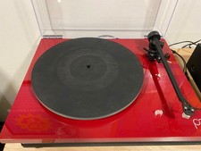 REGA PLANAR 2 TURNTABLE RED