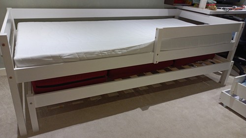 Trundle bed single day - bed,