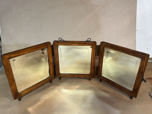 Antique oak embossed - oak, tri-fold