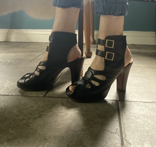 Chie mihara black strappy - chie,