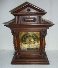 Coat Clock Junghans 38 cm, Quaterly striking, 2 Hamers and 2 gongs