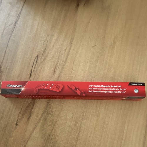 Snap flexible magnetic - on,