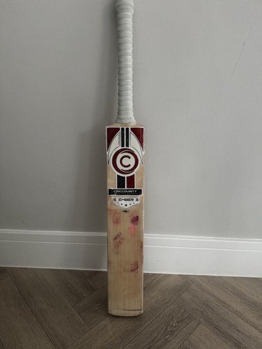 Criccounty cricket bat - -,