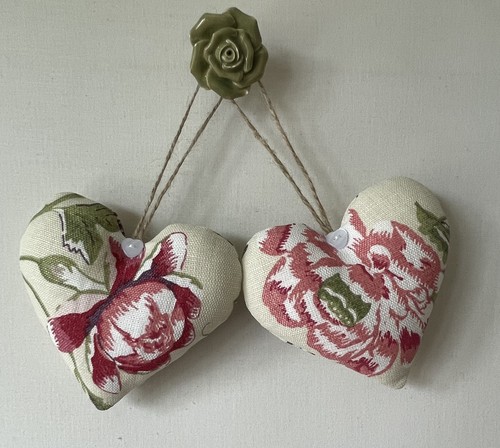 Pair heart hangers laura - of,