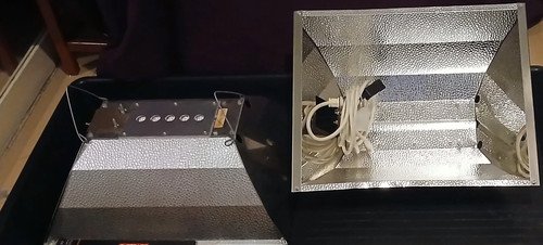 Closed ended reflector - closed-ended,