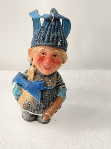 Nord souvenir blonde girl - nord,