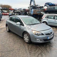 VAUXHALL ASTRA (J) 2009-2011