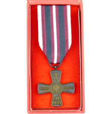 3750 WW2 POLISH CROSS OF FREEDOM AND INPEPENDENCE POLAND