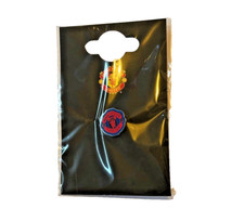 NEW MANCHESTER UNITED AWAY OFFICIAL CREST PIN BADGE 2024/2025 SEASON