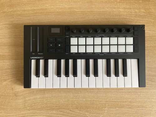 Novation launchkey mini - launchkey, mk4